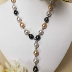 201305081429580.south-sea-pearls-necklace-37192[1]