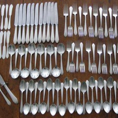 201308221207350.silver-flatware-set-full[1]