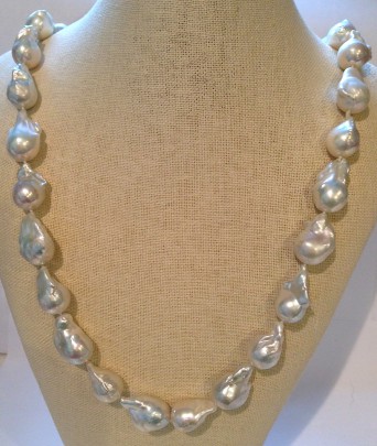 Fresh Water Baroque Pearl Necklace