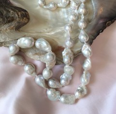 Fresh Water Baroque Pearl Necklace