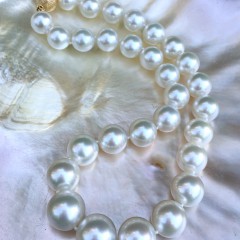 Gem Quality 13.1mm x 16.7mm White South Sea Pearl Necklace