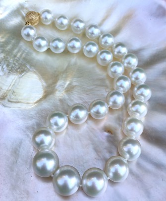 Gem Quality 13.1mm x 16.7mm White South Sea Pearl Necklace