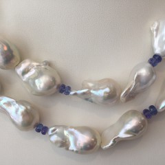 15mm – 25mm White Fresh Water Baroque Pearl and Tanzanite Bead Necklace