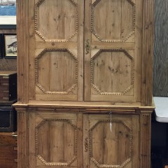 Georgian Style Scrubbed Pine Linen Press