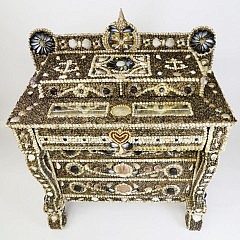 American Shell-Encrusted Chest of Drawers