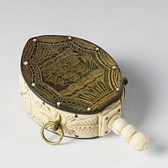 Scarce Carved Horn and Whale Ivory Scrimshaw Powder Flask, circa 1800