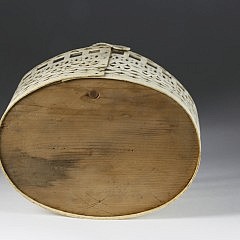Whaleman Made Nantucket Pierced Lower Panbone Swing Handle Scrimshaw Basket, circa 1850