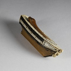 Whaleman Carved Ship Hull Snuff Box, circa 1850