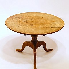 19th Century English Elmwood Tripod Tea Table