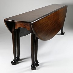 Irish Mahogany Queen Anne Hunt Table