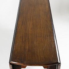 Irish Mahogany Queen Anne Hunt Table