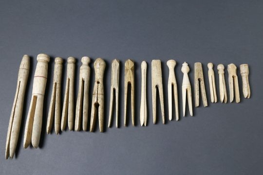 Collection of 17 Whaler Made Clothes Pins