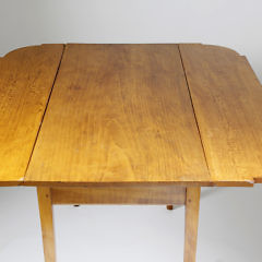 American Tiger Maple Hepplewhite Drop Leaf Table