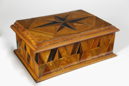 Whaler Made Wood Specimen Trinket Box