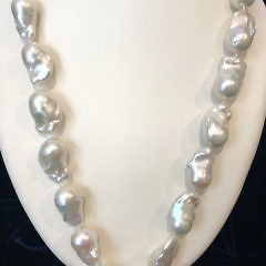 Fine 18mm x 28mm White Baroque Fresh Water Pearl Necklace