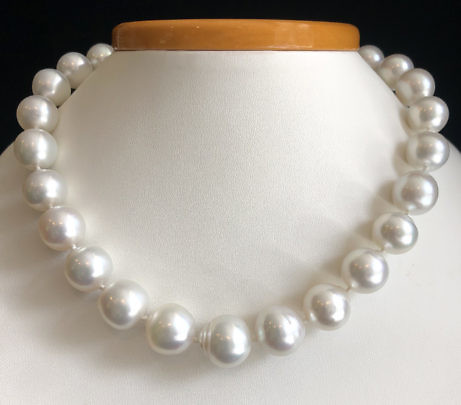 1-3376 Baroque Pearl Necklace