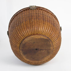 Rare and Unusual Covered Round Swing Handle Nantucket Basket, circa 1850-60