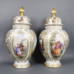 Pair of Meissen Agustus Rex Covered Palace Jars, 2nd half of the 19th Century