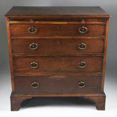 51-3989 English Mahogany Bachelors Chest_MG_2835