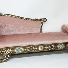 1-4845 Shell Encrusted Sofa A_MG_7002