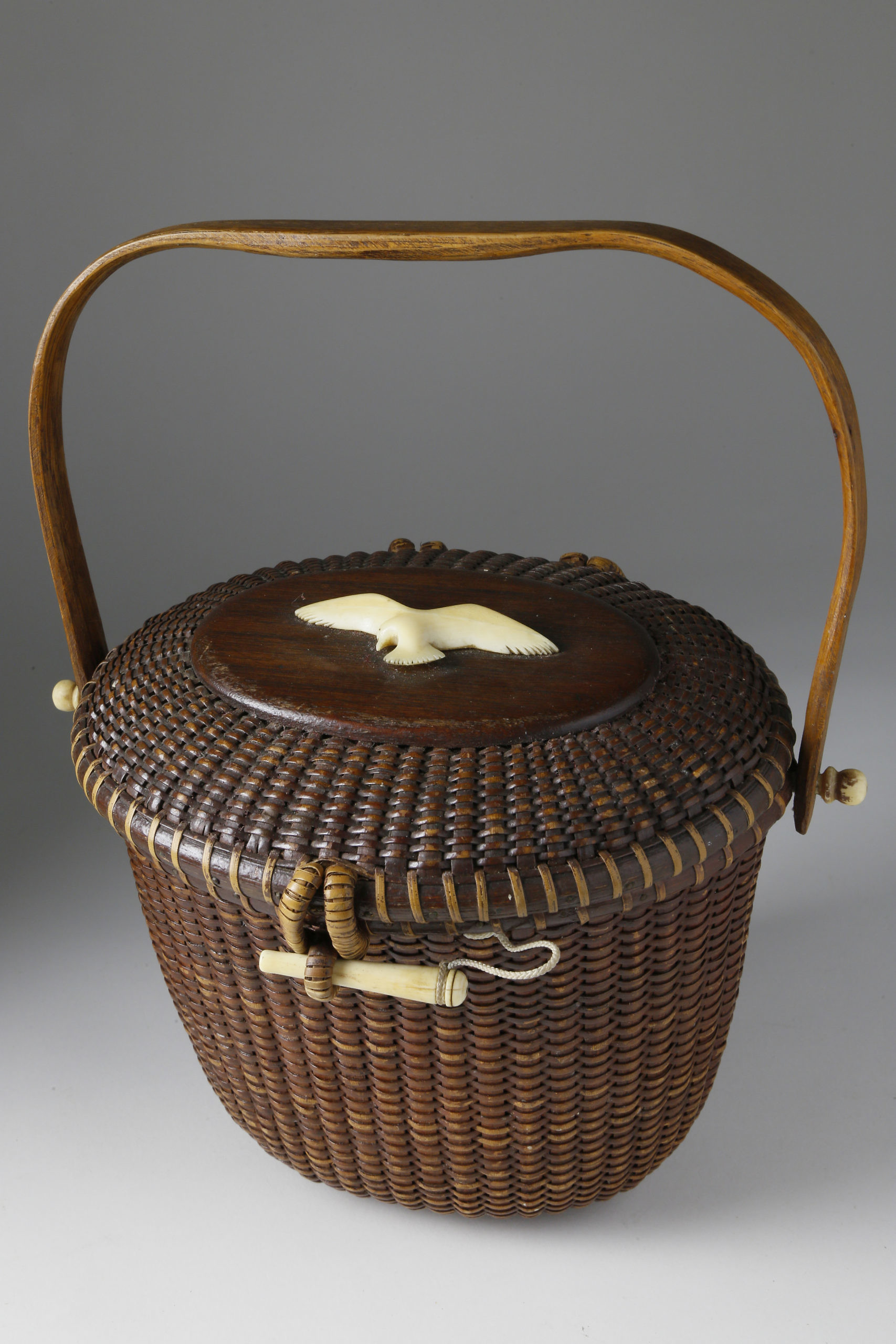 Jose Formoso Reyes Nantucket Basket Jose´ Formoso Reyes Oval