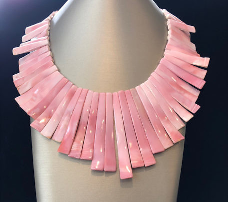 41281 Pink Conch Shell Bib Necklace A IMG_3350