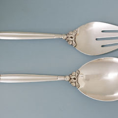 41345 Pair Georg Jensen Salad Servers A_MG_8202