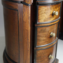 Gillow & Co. of London Ebonized Figured Mahogany Kidney Shaped Kneehole Desk, 19th Century