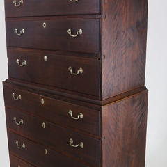 Connecticut River Valley Queen Anne Chest on Chest, 18th Century