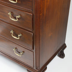 New England Mahogany Chippendale Chest of Drawers, circa 1790