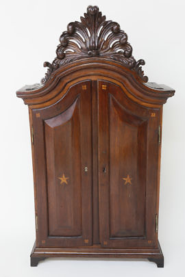 325-3771 Rosewood Tabletop Cabinet A_MG_9611