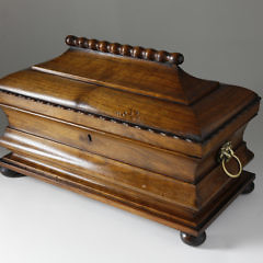 362-3771 Walnut Molded Tea Caddy A_MG_8769