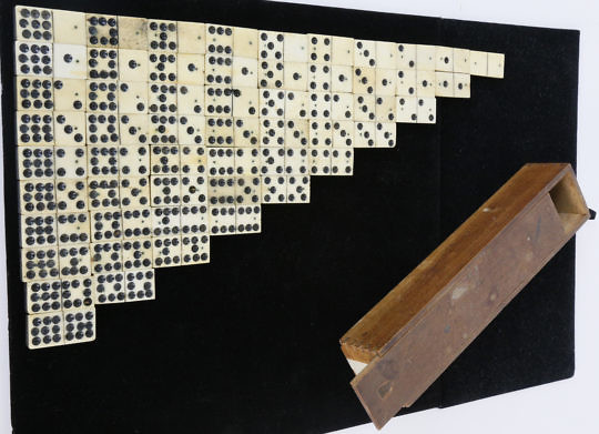 543-1865 Dominoes A_MG_1415