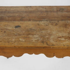 Rhode Island Maple Tavern Table, 18th Century