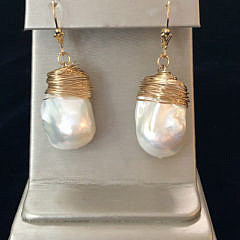 41313-101 baroque pearl and wire earrings IMG_4031