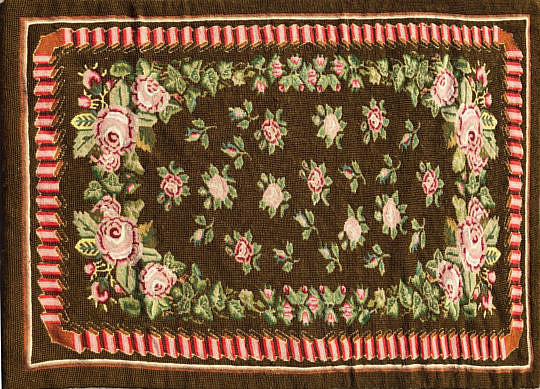 53-4108 Petite Rose Needlepoint Rug A