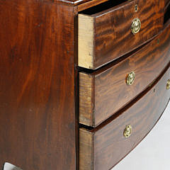 Hepplewhite Mahogany Bowfront Chest of Drawers