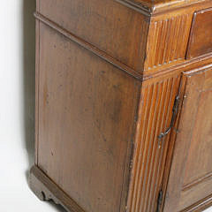 Early 19th Century Pennsylvania Walnut Two Part Kitchen Cupboard