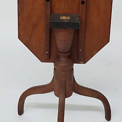 American Federal Cherry Tilt Top Candlestand, early 19th Century