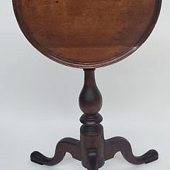 18th Century Chippendale Philadelphia Tilt and Turn Top Candle Stand