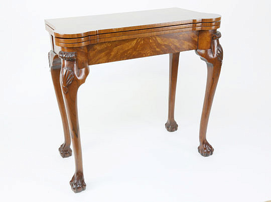 5-4936 Burlwood Console Games Table A_MG_8620