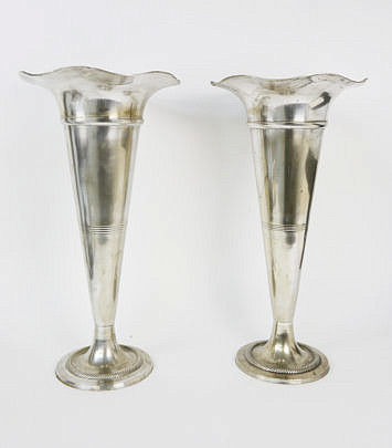 71-4820 Pair Pewter Trumpet Vases A_MG_8341