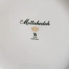 Set of 8 Mottahedeh Luncheon Plates