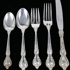 Lunt Sterling Silver Flatware Service in the “Delacourt” Pattern