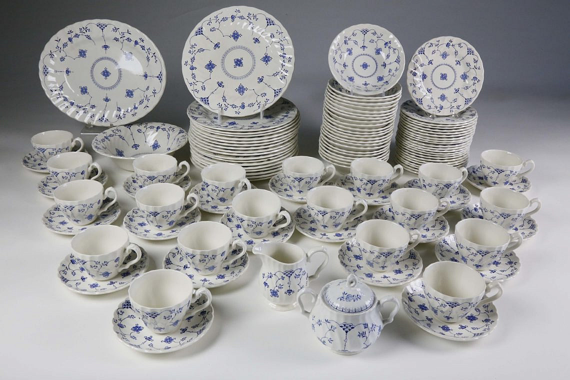 5-4209-Staffordshire-Dinner-