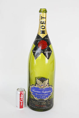 55-4878 Moet Bicentennial Champagne Bottle A_MG_8757