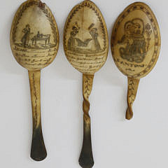 109-4817 3 Scrimshaw Horn Spoons A_MG_9713