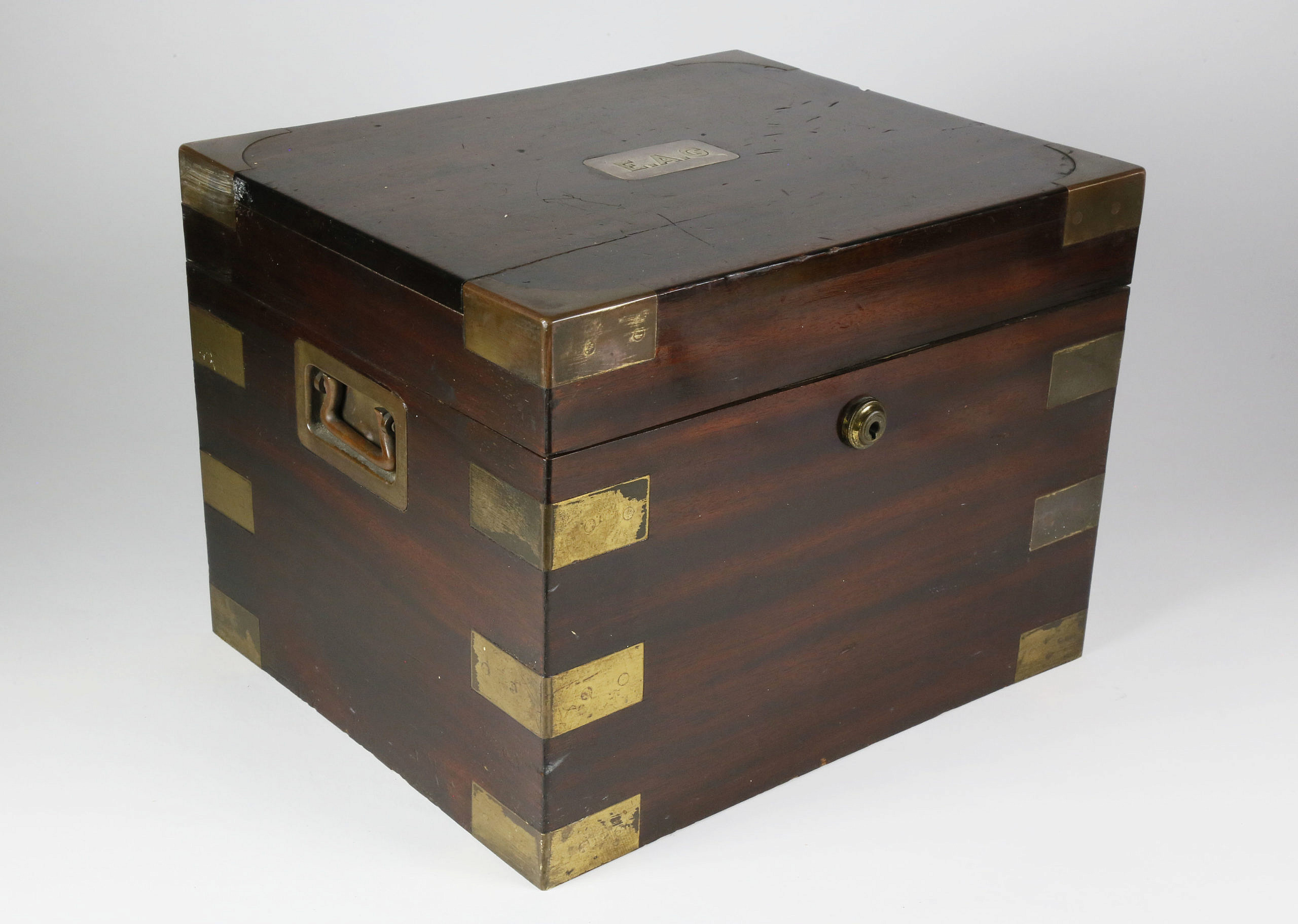 English Benson & Hedges Humidor English Benson & Hedges Humidor