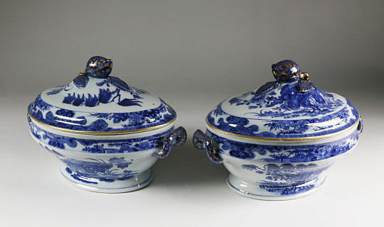 17-4915 Pair Chinese Export Soup Tureens A_MG_1503