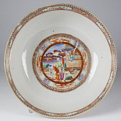 Chinese Export Mandarin Palette Porcelain Punch Bowl, circa 1760-1770